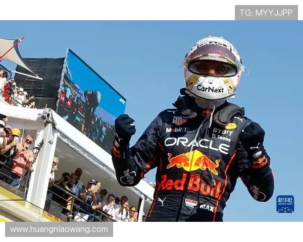 维斯塔潘强势夺冠梅赛德斯策略失误引发F1车坛热议